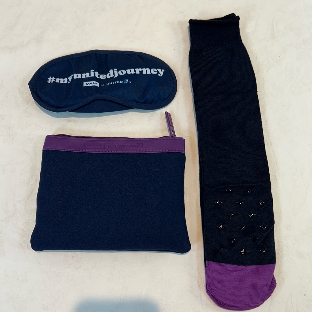 Away for United Airlines Purple & Blue Amenity
Zippered Travel Bag Pouch